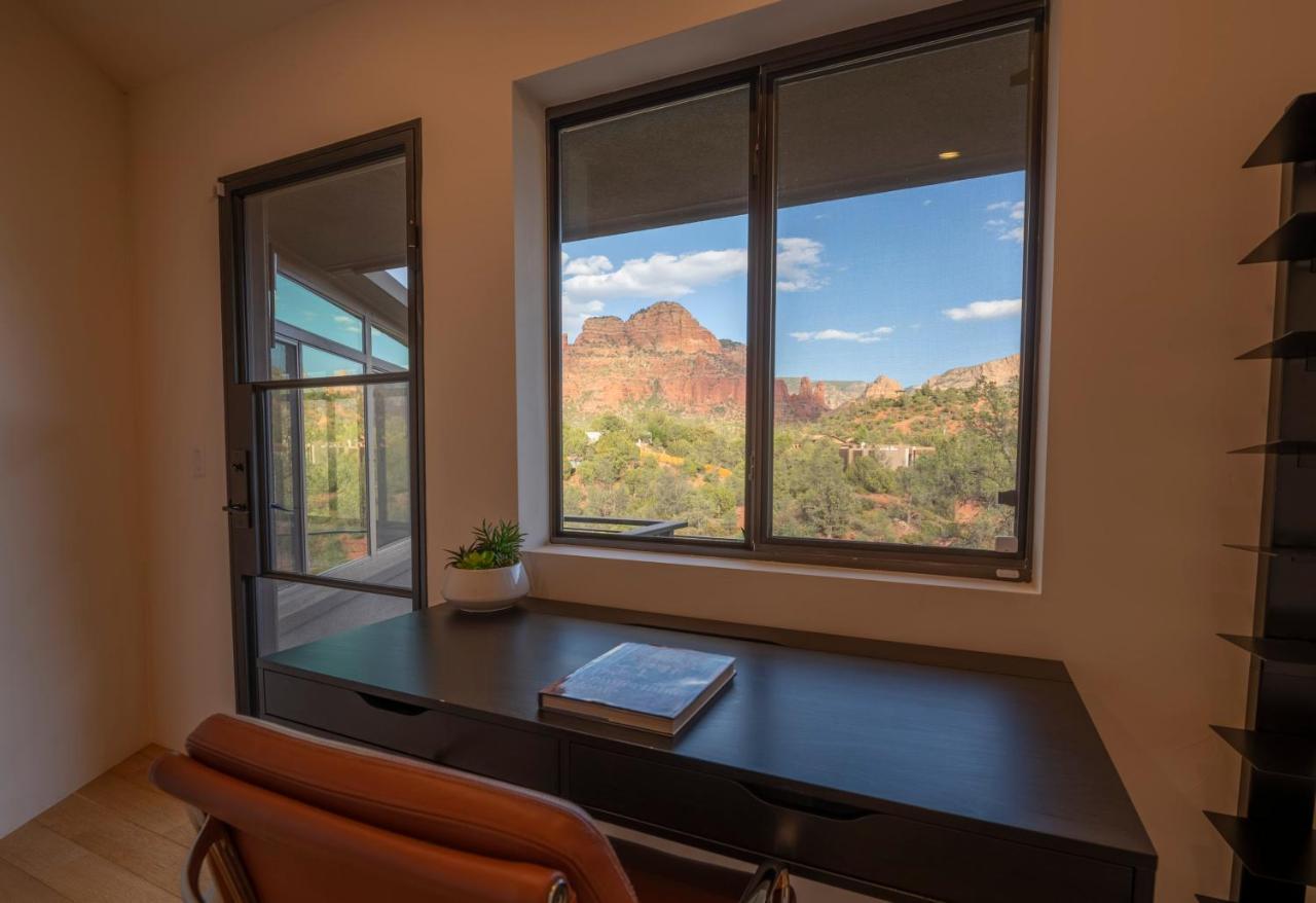 Red Rock Paradise Amazing Views And Hot Tub Holiday home *